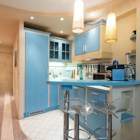 Very Nice Flat 4 Pax 2 Bedrooms + Terrace + Pool * Antibes